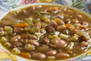 pasta fagioli, the Italian bean and pasta soup 
