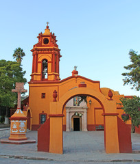 La Parroquia de San Sebastian en el Pueblo de Bernal Mexico