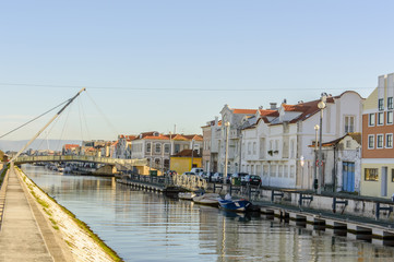 Fototapeta na wymiar Vista da cidade de Aveiro em Portugal