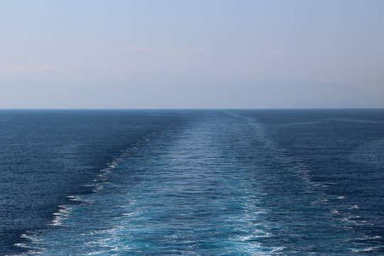 Trace of cruise ship
