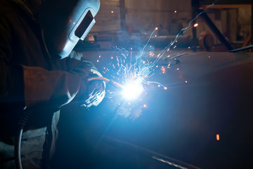Repair of parts of the apparatus for manual arc welding