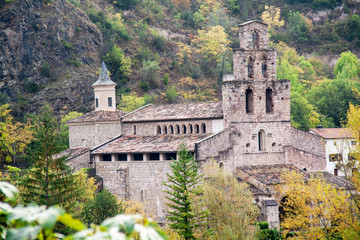 Fototapeta na wymiar Monastère, Santa Maria, Gerri de la sal, Pollars Sobirà, Catalogne, Espagne 