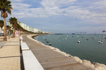 Fototapeta na wymiar Puerto de Cádiz