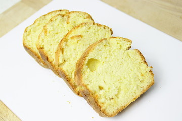 quatre-quart en tranches,cuisine traditionnelle