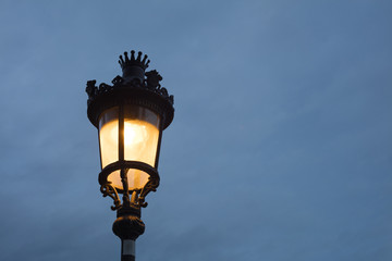 Fototapeta na wymiar Detail of barcelona street lamp at night