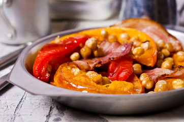 Roasted vegetables with bacon