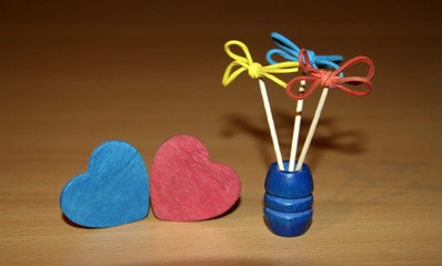 Creative flowers of gum and toothpicks.