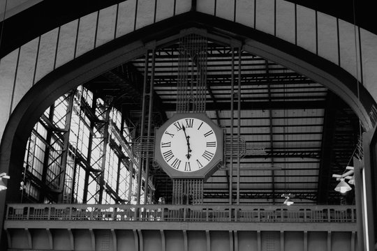 Clock of Hamburg main railway station in b/w image