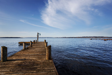 Fototapeta premium Public dock at Marine Point, Kirkland, Lake Washington, on a sunny Spring morning