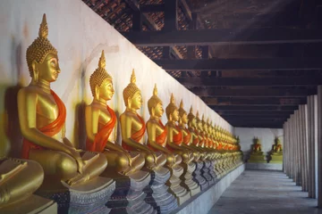 Photo sur Plexiglas Bouddha buddha statue at wat phutthaisawan temple in ayutthaya (thailand)