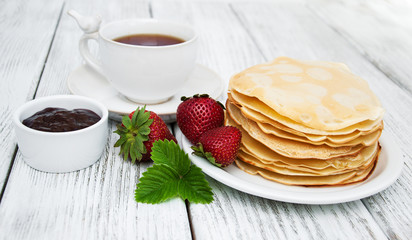 pancakes with strawberries