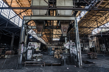 riesige halle in giesserei