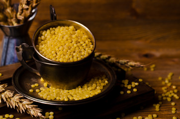 Dry round pasta