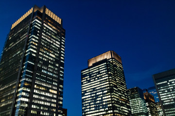 Obraz premium Tokyo Station in Tokyo, Japan on DEC 08, 2016. Completed in 1914, it was designated as an important cultural asset of the country in 2003. It is also 