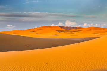 Obraz na płótnie Canvas Sand dunes of the Sahara desert, Morocco