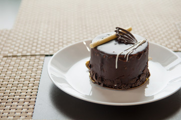 Cokolatina cake on a plate