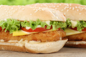 Chickenburger Chicken Hühnchen Burger Hamburger Closeup Nahaufn