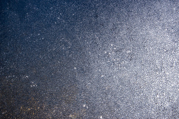 Ледяные узоры на окне