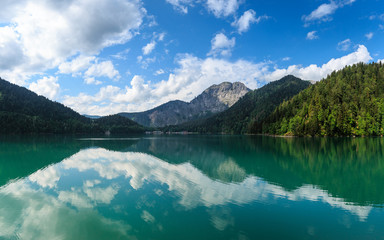 Obraz na płótnie Canvas Lake Riza, Abkhazia