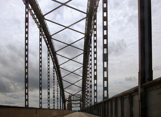 Brücke 2