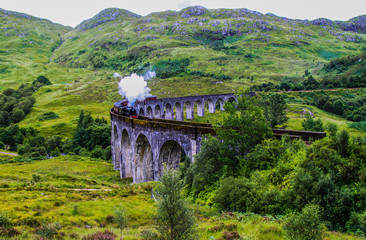 glenfinnan viaduct scotland highlands famous place