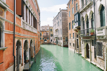 Fototapeta na wymiar Beautiful view of canal in Venice