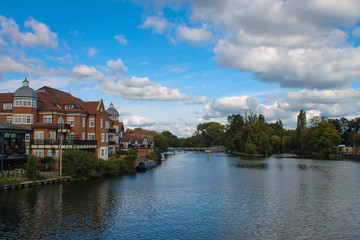 Fototapeta na wymiar Thames river view from Windsor and Eton 
