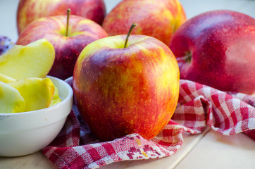 pieces of sliced apples on a plate