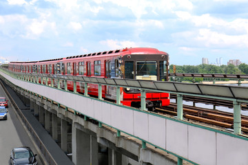 Obraz premium Modern bridge with subway train