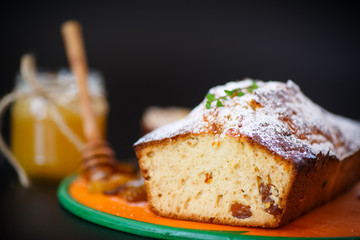 pumpkin muffins with honey and raisins