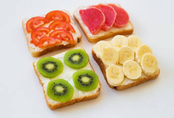 bright mix of sandwiches for breakfast (fruit, vegetables)