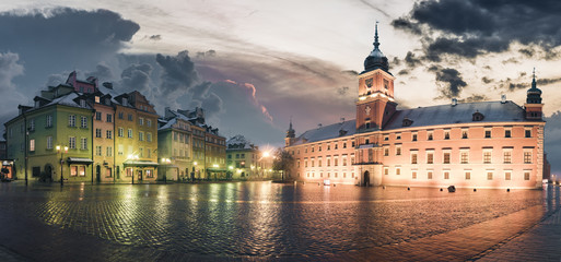 Fototapeta na wymiar Royal Castle in Warsaw