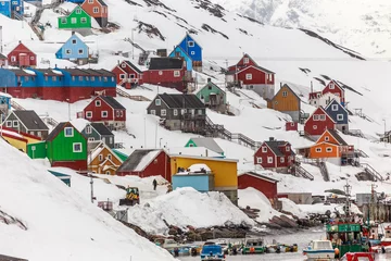 Photo sur Plexiglas Arctique Village et port colorés de Kangamiut au milieu de nulle part, Gr