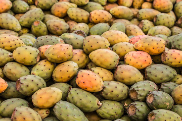 Marktstand mit Kaktusfeigen in Marokko