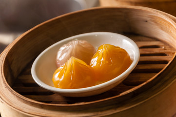 Transparent steamed stuffed bun