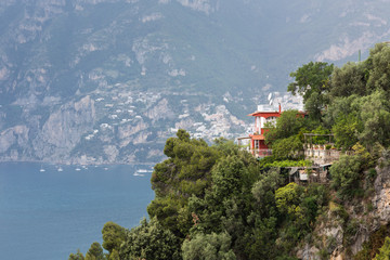 Fototapeta na wymiar House on Amalfi coast