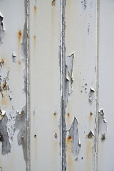 volets -peinture écaillé