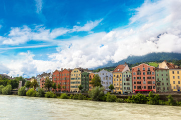 Fototapeta na wymiar Building facade in Innsbruck