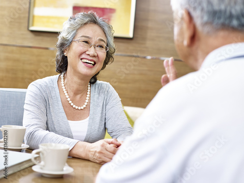 chat with chinese women elder chat with chinese women elder