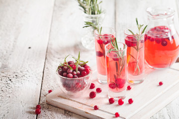 Refreshing drink with cranberries