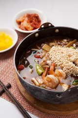 haemul nurungji tang,  Scorched Rice Soup with Seafood