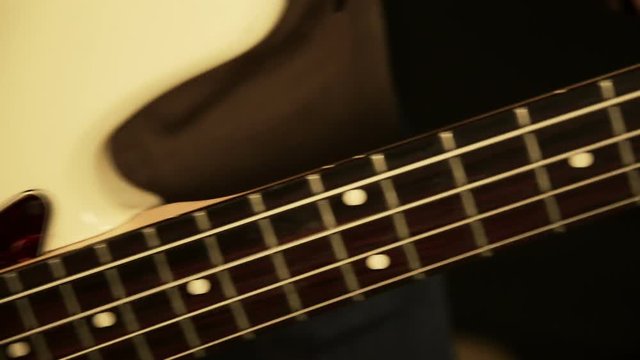 Playing live music with electric bass guitar