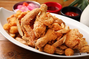 yetnal tongdak. Korean style traditional fried chicken