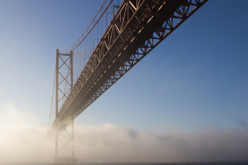 Nevoeiro Ponte 25 de Abril - Lisboa