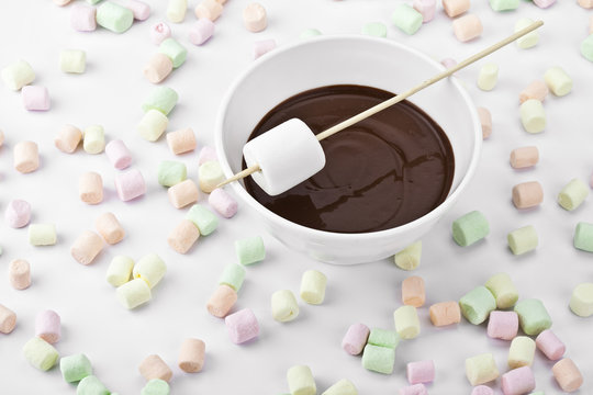 Chocolate Dipped Marshmallows