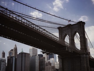 Brooklyn Bridge: die berühmteste Brücke von New York City