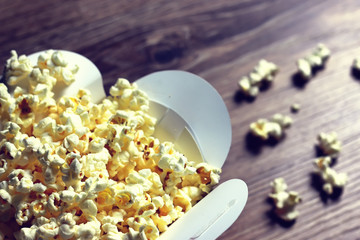 popcorn box floor