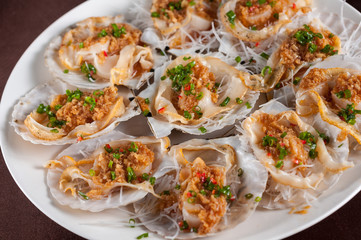 Scallop in Shell garlic fans steamed