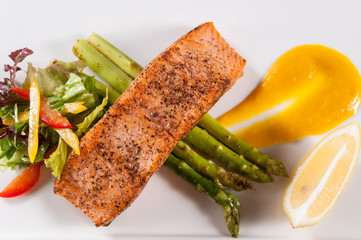 Grilled salmon and vegetables