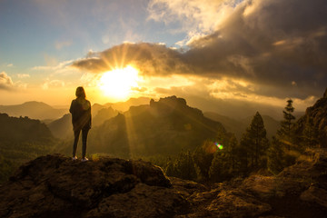 Wandern bei Sonnenuntergang